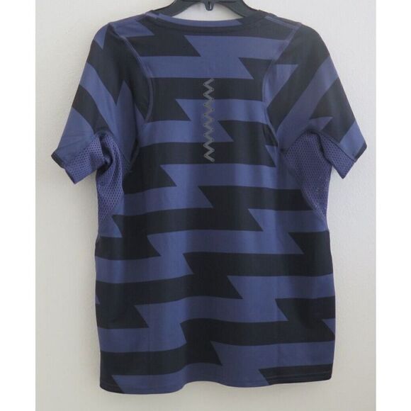 adidas HA9943 Women's Sz XL Shadow Navy/Black Aeroready Run Fast AOP Carrera Tee - Picture 2 of 7